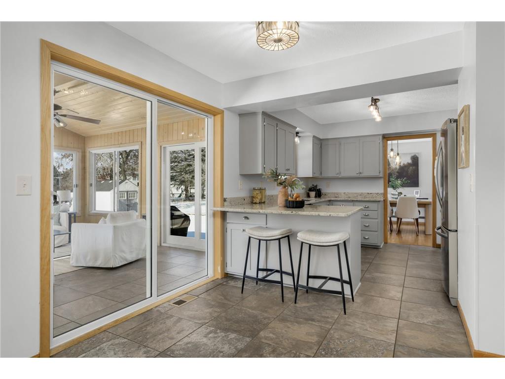 5245 Oxford Street N Shoreview MN 55126 - Turtle Lake 7019987 image11