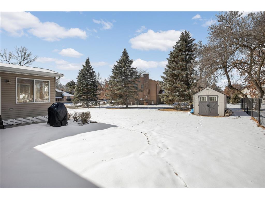 5245 Oxford Street N Shoreview MN 55126 - Turtle Lake 7019987 image34