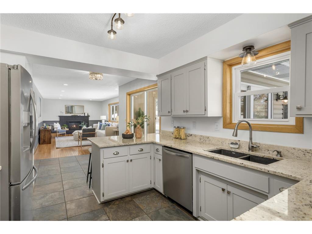 5245 Oxford Street N Shoreview MN 55126 - Turtle Lake 7019987 image8