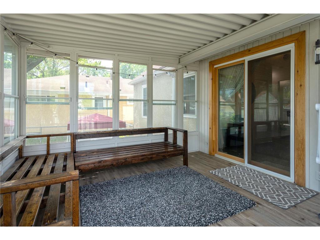 5248 Camden Avenue N Minneapolis MN 55430 7083909 image24