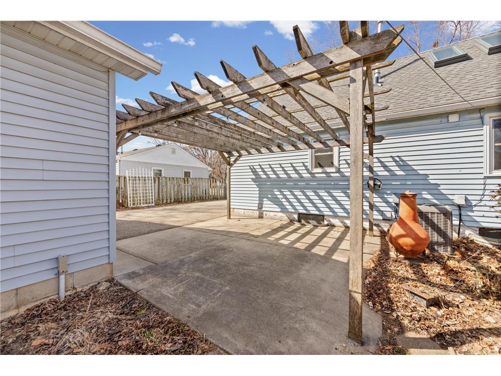 5248 Florida Avenue N Crystal MN 55428 7041046 image35