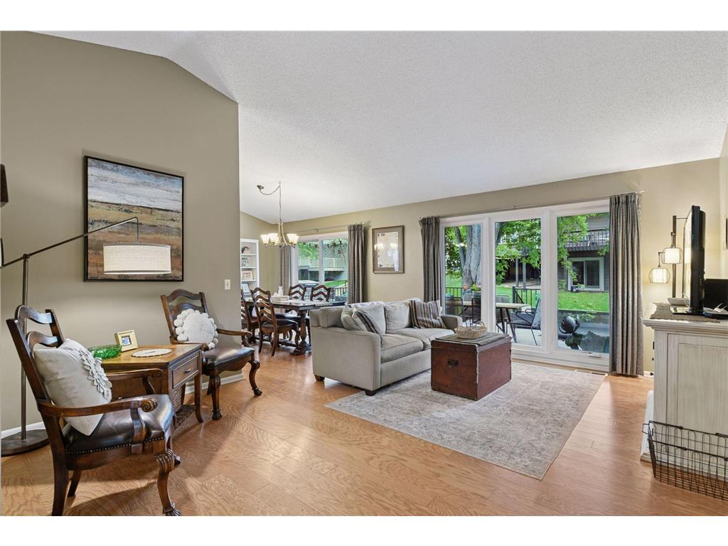 5248 Overlook Drive Bloomington MN 55437 6745844 image1