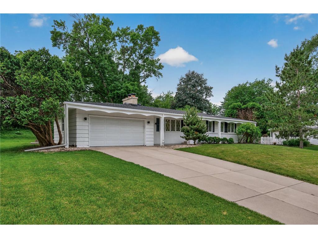 5249 W 92nd Street Bloomington MN 55437 7087649 image2