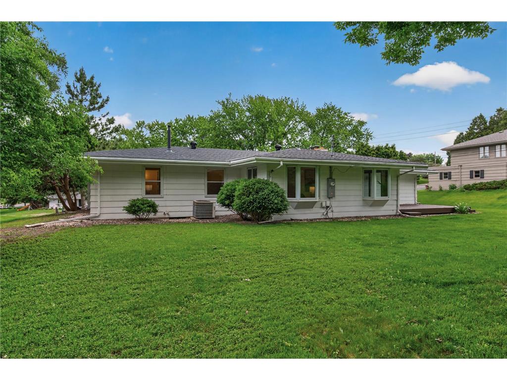 5249 W 92nd Street Bloomington MN 55437 7087649 image39