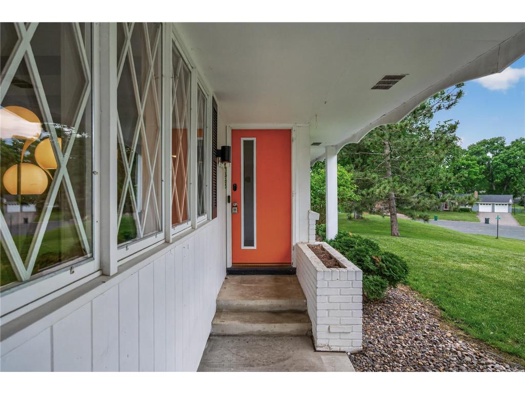 5249 W 92nd Street Bloomington MN 55437 7087649 image4