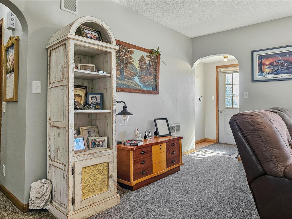 525 3rd St SE Perham MN 56573 7053412 image10