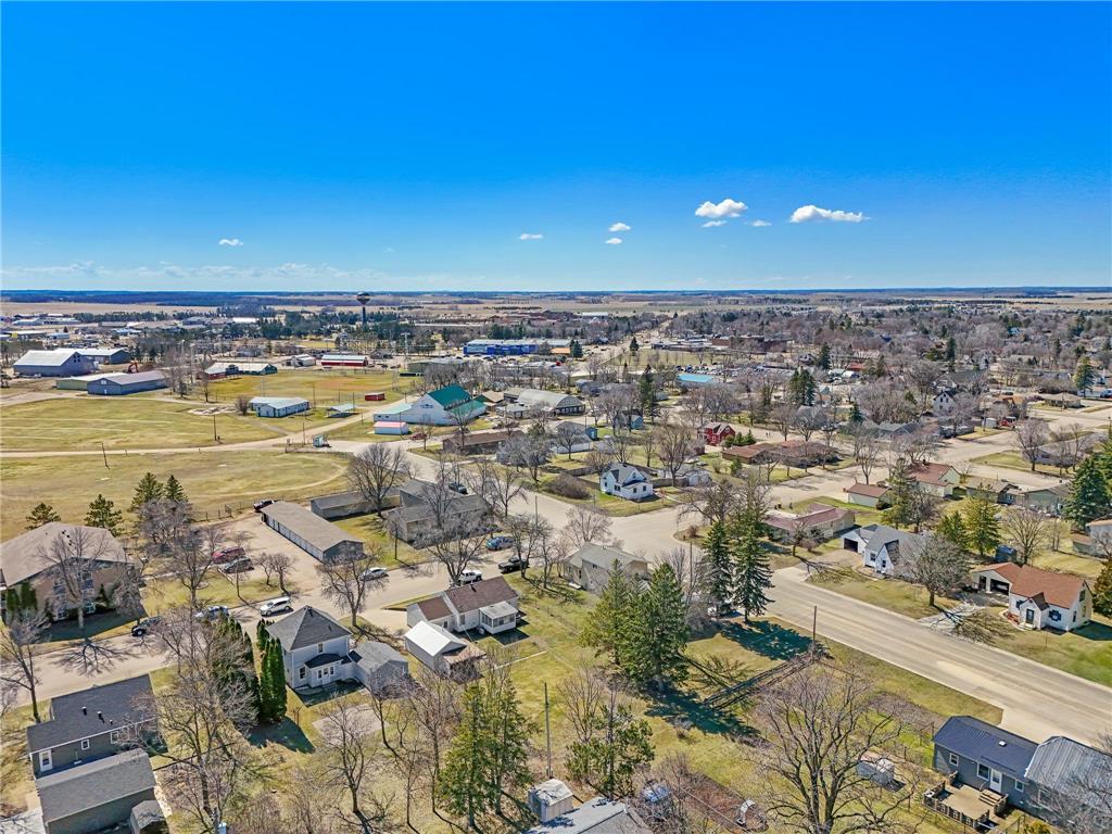 525 3rd St SE Perham MN 56573 7053412 image42