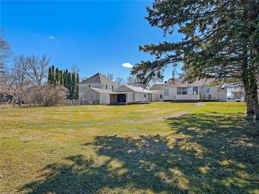 525 3rd St SE Perham MN 56573 7053412 image6