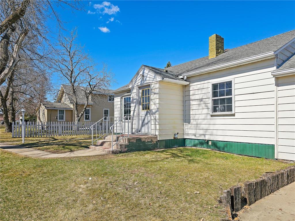 525 3rd St SE Perham MN 56573 7053412 image9