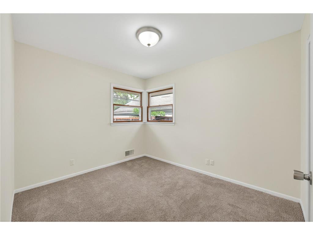 525 79th Avenue NE Spring Lake Park MN 55432 7092315 image10