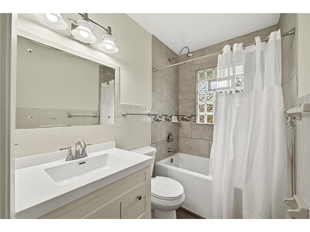525 79th Avenue NE Spring Lake Park MN 55432 7092315 image11