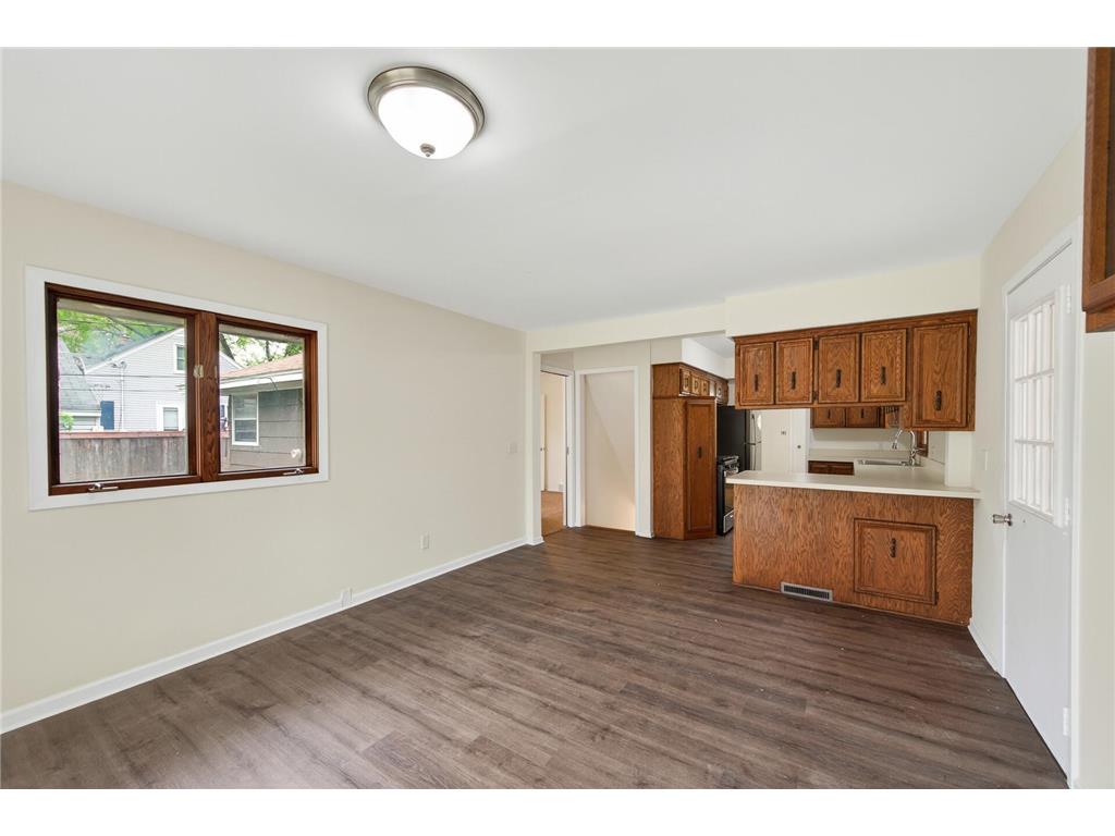 525 79th Avenue NE Spring Lake Park MN 55432 7092315 image3