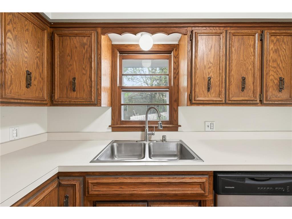 525 79th Avenue NE Spring Lake Park MN 55432 7092315 image6