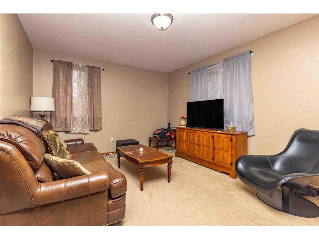525 Bluff Street Enderlin ND 58027 7056126 image4