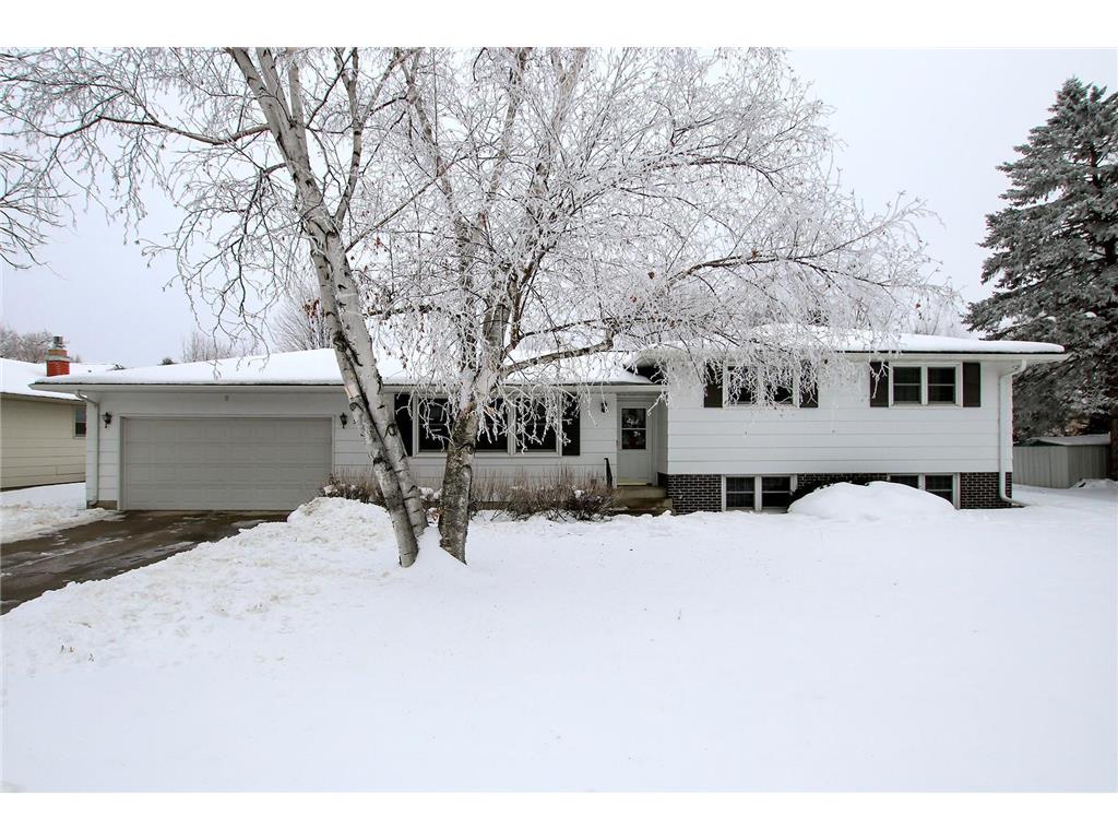 525 Larson Street SW Hutchinson MN 55350 6318078 image1