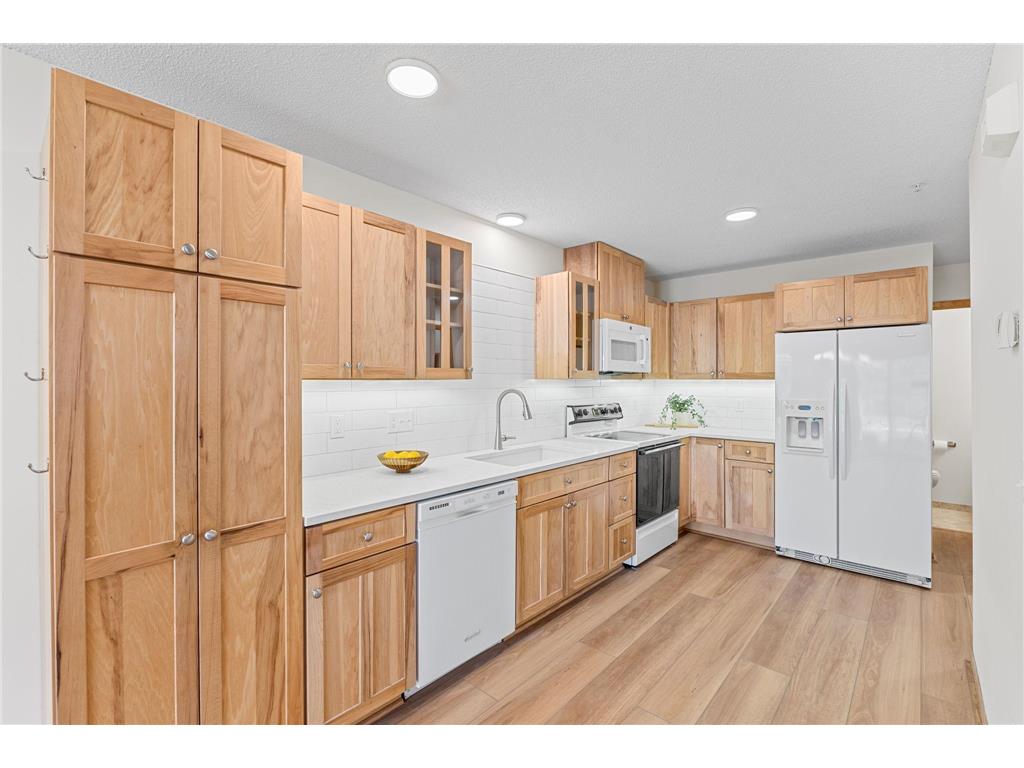 525 Mission Hills Way W Chanhassen MN 55317 6701490 image1