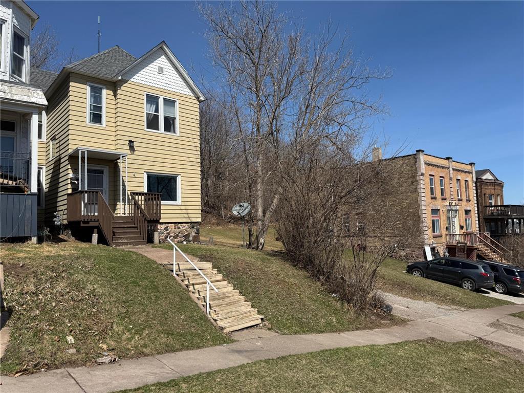 525 W 4th Street Duluth MN 55806 7028930 image2