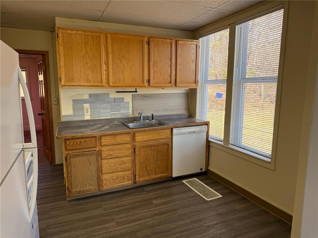 525 W 4th Street Duluth MN 55806 7028930 image7