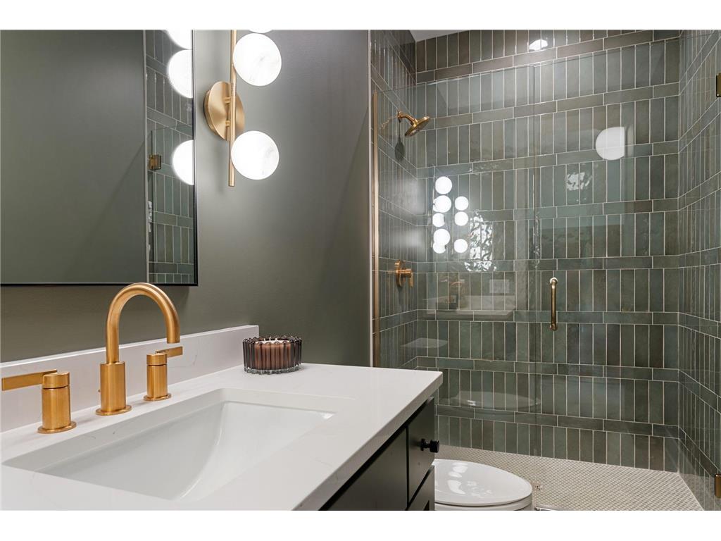 5250 Polaris Lane Plymouth MN 55446 7004457 image10