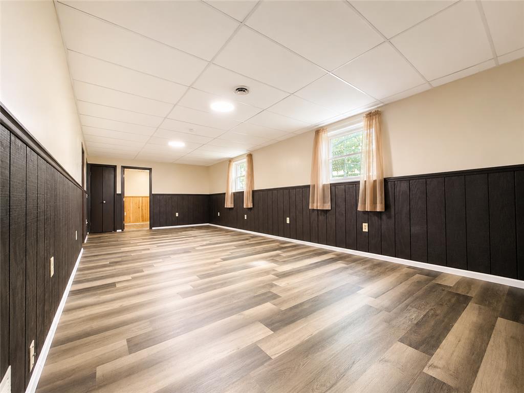 5250 W 9th Street Goodview MN 55987 7077668 image11