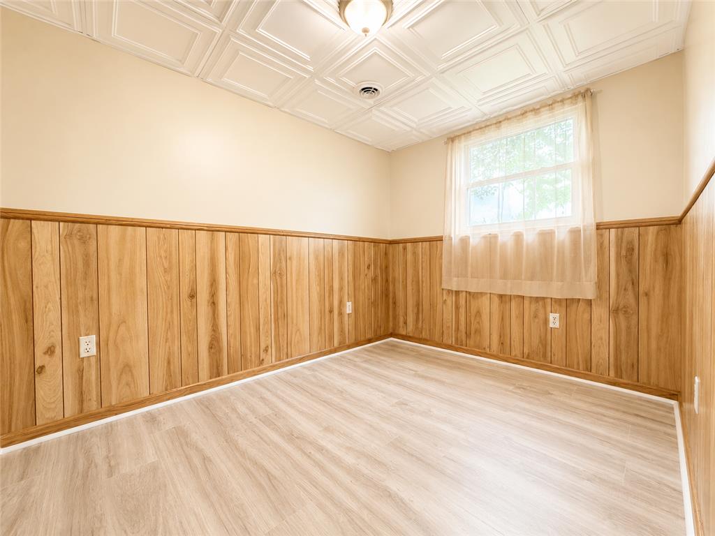 5250 W 9th Street Goodview MN 55987 7077668 image12