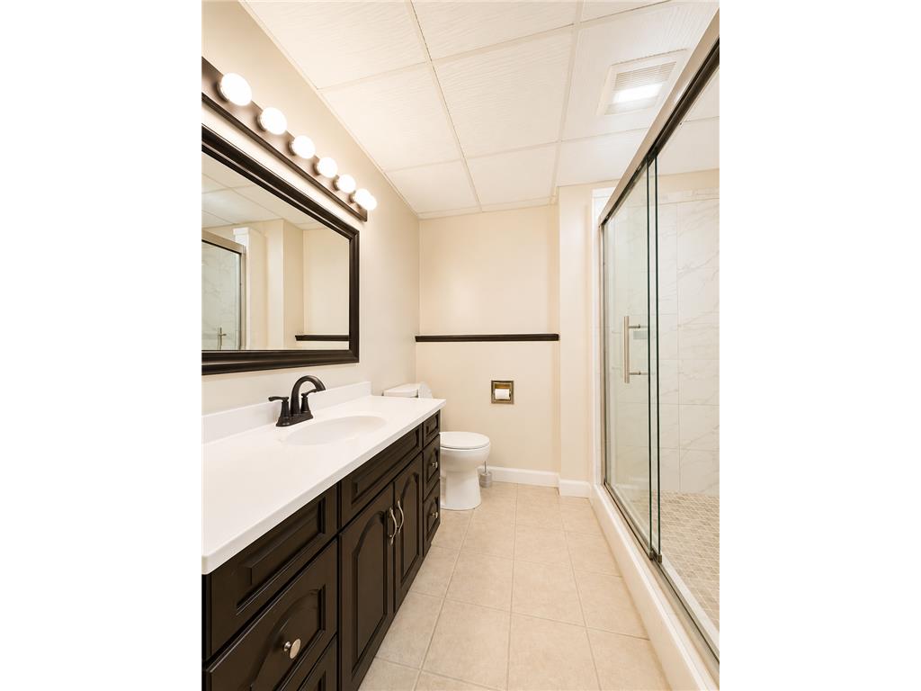 5250 W 9th Street Goodview MN 55987 7077668 image13