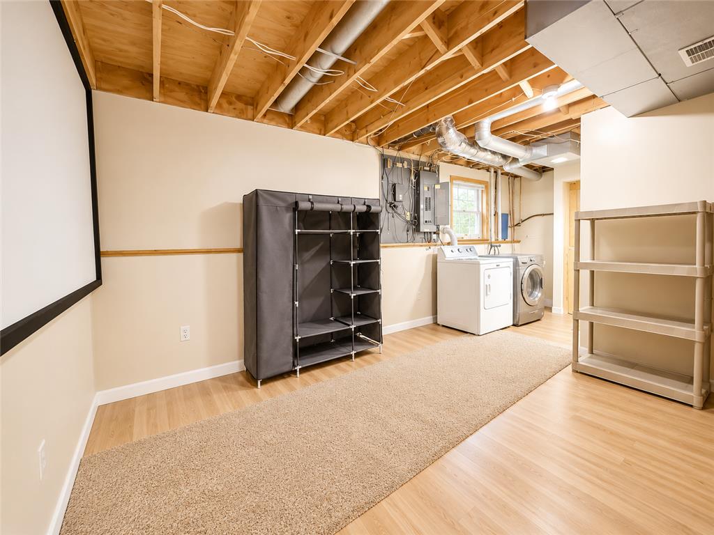 5250 W 9th Street Goodview MN 55987 7077668 image14