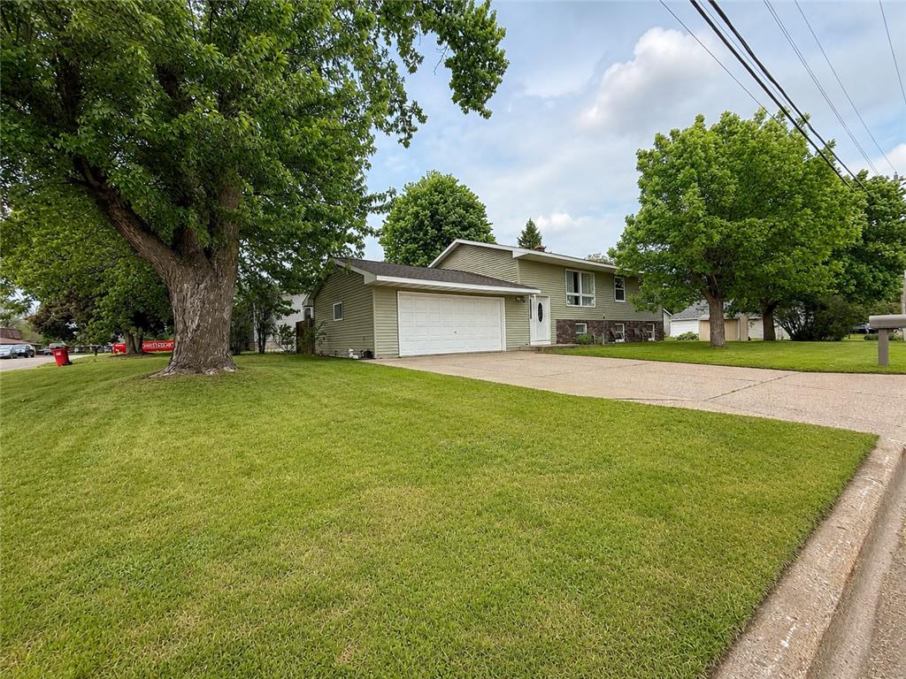 5250 W 9th Street Goodview MN 55987 7077668 image2