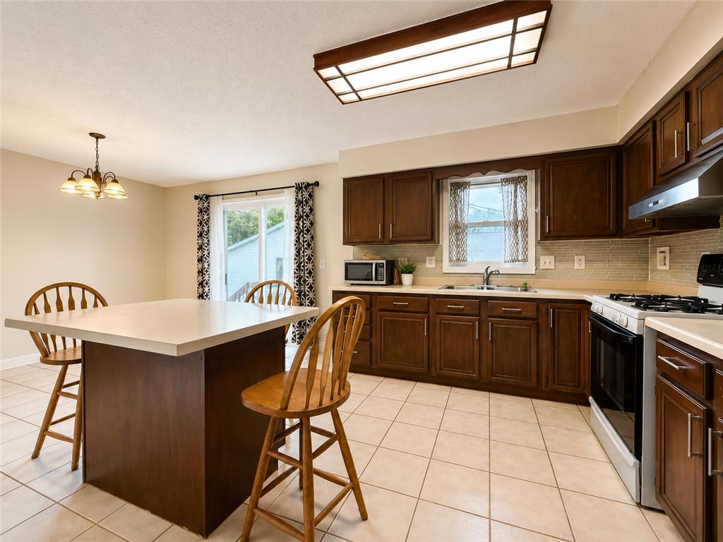 5250 W 9th Street Goodview MN 55987 7077668 image5