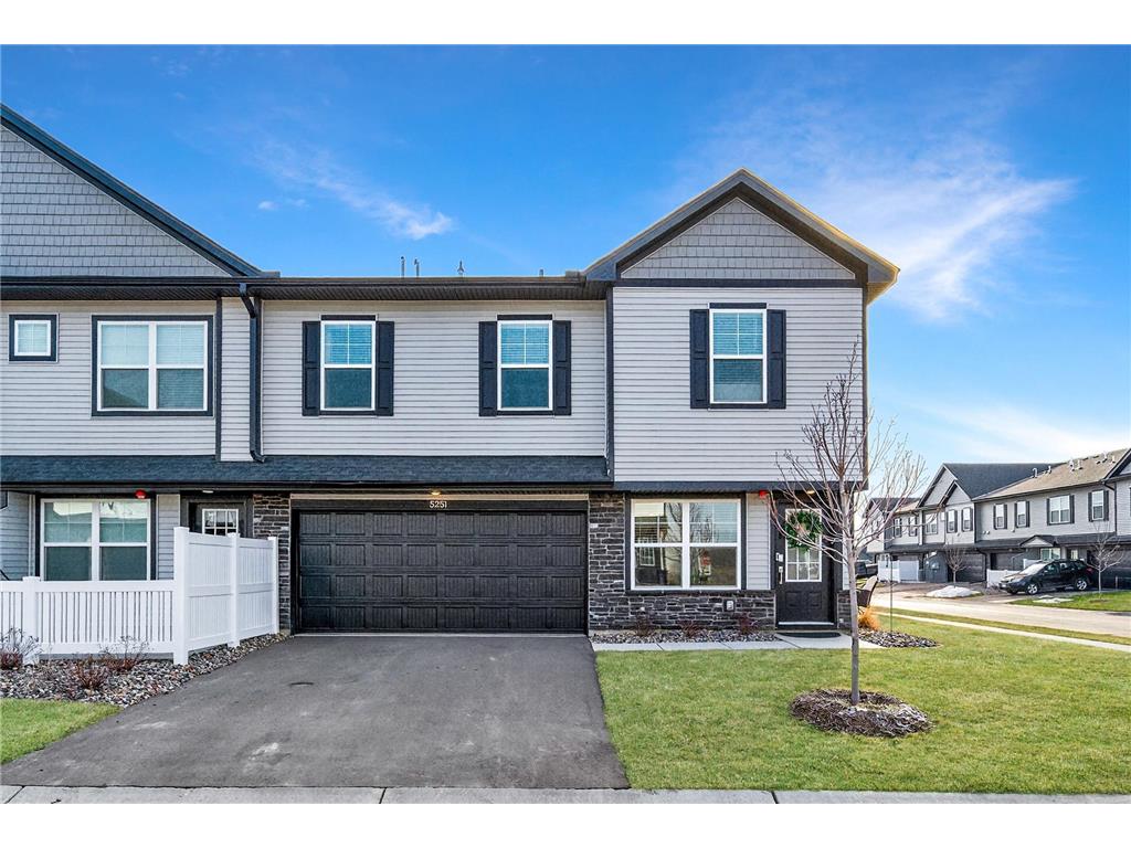 5251 Long Pointe Pass Woodbury MN 55129 7054059 image1