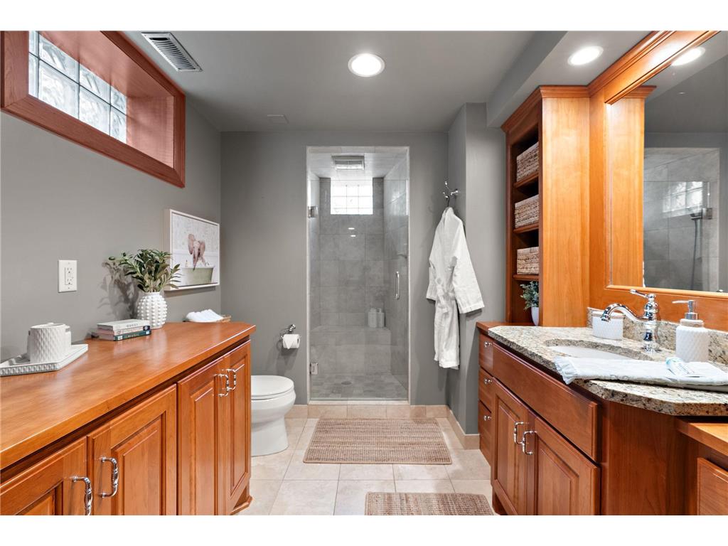 5252 Drew Avenue S Minneapolis MN 55410 7031760 image25