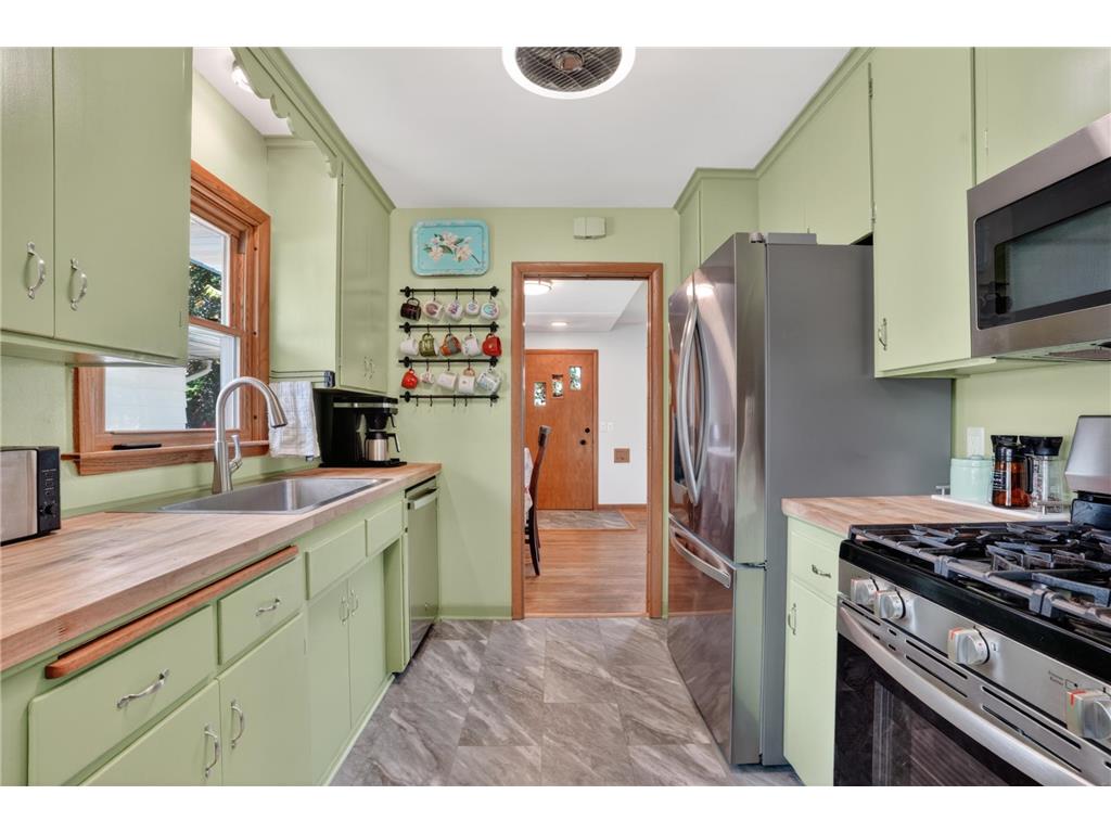 5252 Xerxes Avenue N Minneapolis MN 55430 7076052 image9