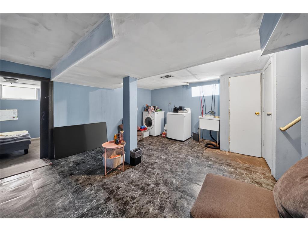 5253 N 6th Street Minneapolis MN 55430 7109155 image13
