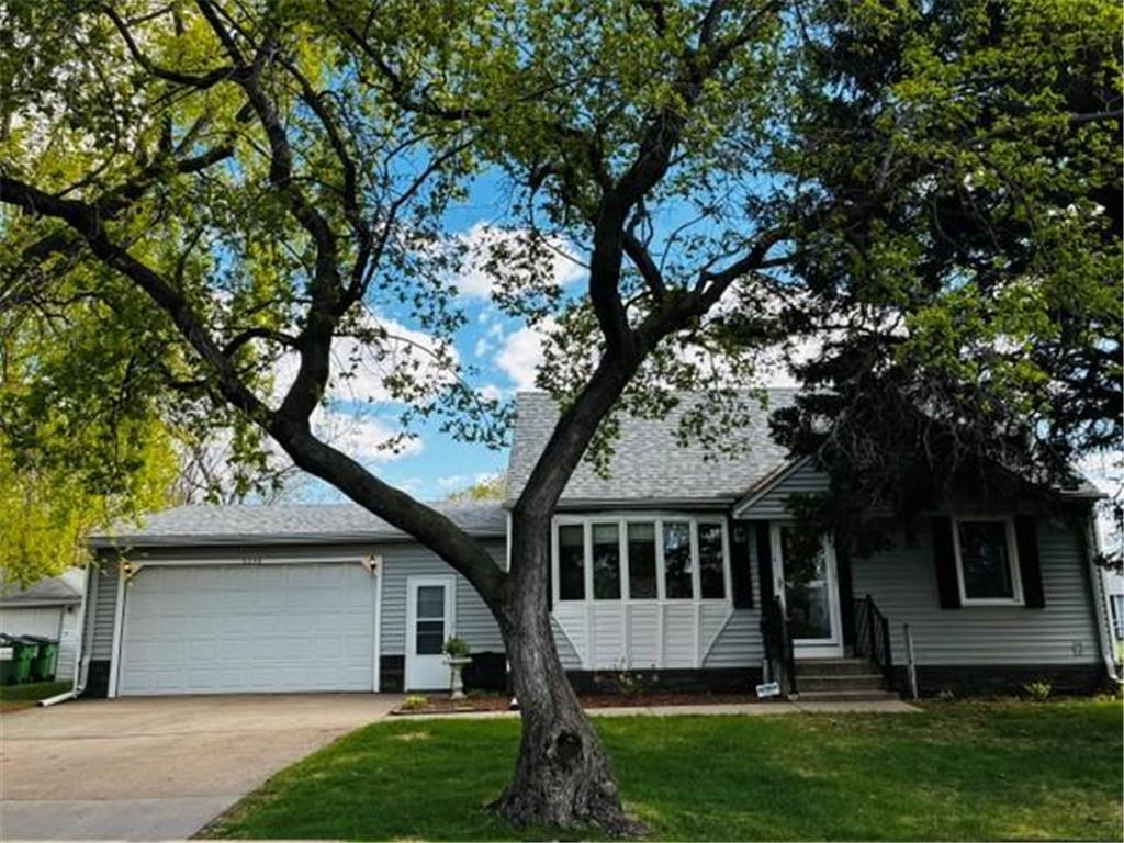 5256 Capitol Street NE Fridley MN 55421 7066883 image1