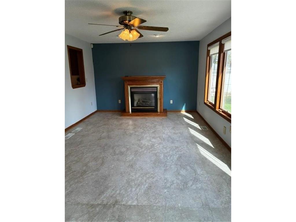 5256 Capitol Street NE Fridley MN 55421 7066883 image11