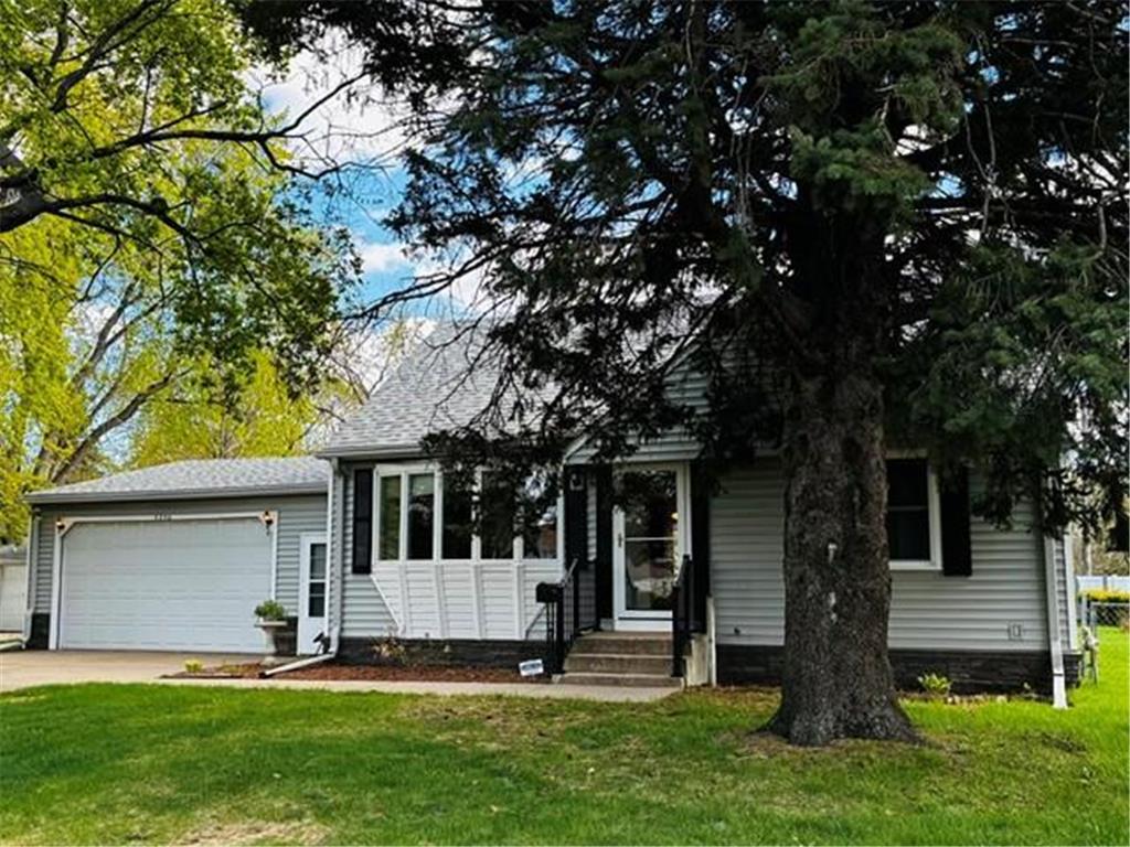 5256 Capitol Street NE Fridley MN 55421 7066883 image2