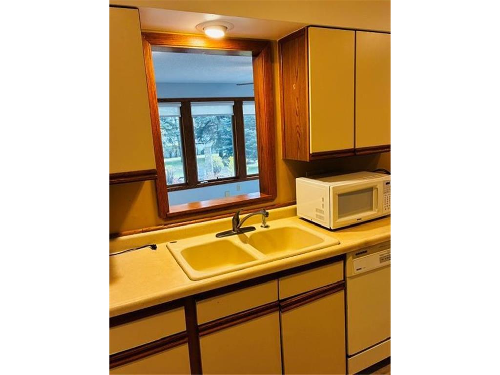 5256 Capitol Street NE Fridley MN 55421 7066883 image23