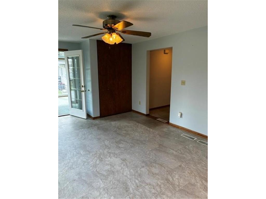 5256 Capitol Street NE Fridley MN 55421 7066883 image8
