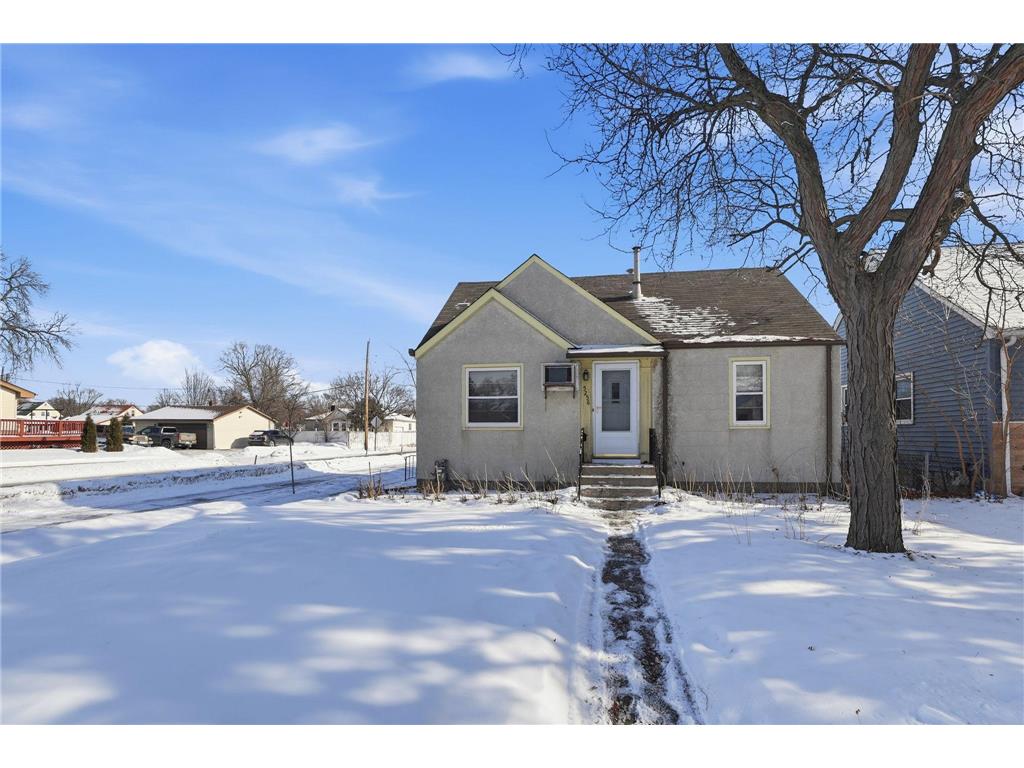 5256 Girard Avenue N Minneapolis MN 55430 7009792 image1