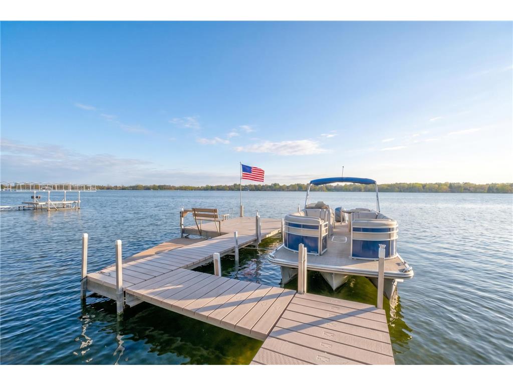 5256 Oxford Street N Shoreview MN 55126 - Turtle Lake 7045191 image1