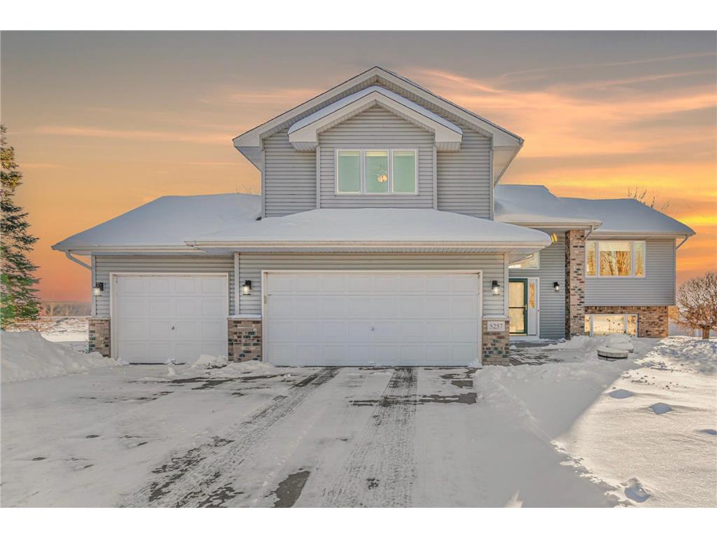 5257 200th Street N Forest Lake MN 55025 6822027 image1
