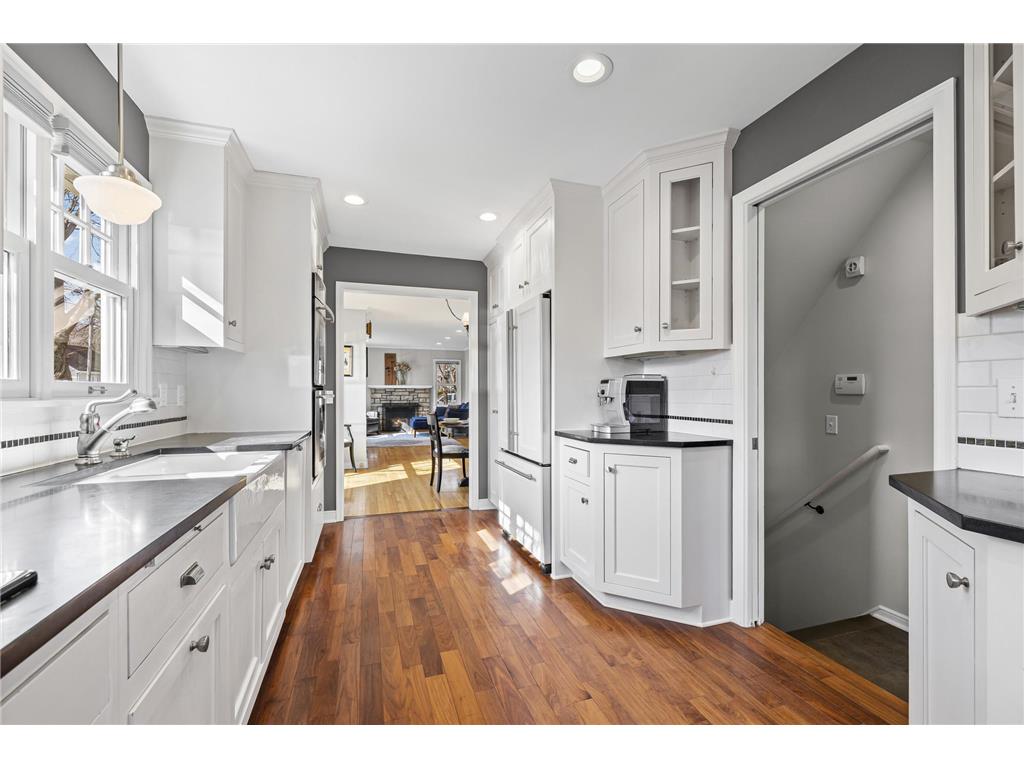 5257 Zenith Avenue S Minneapolis MN 55410 7011245 image1