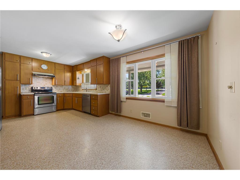 526 12th Street SE Owatonna MN 55060 7085141 image18