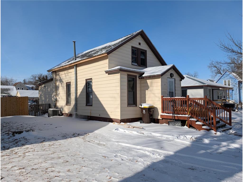 526 1st Avenue SE Wells MN 56097 7012155 image2