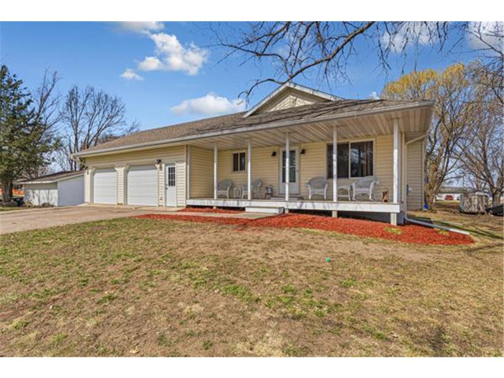 526 Beaver Street E Belle Plaine MN 56011 7032276 image1