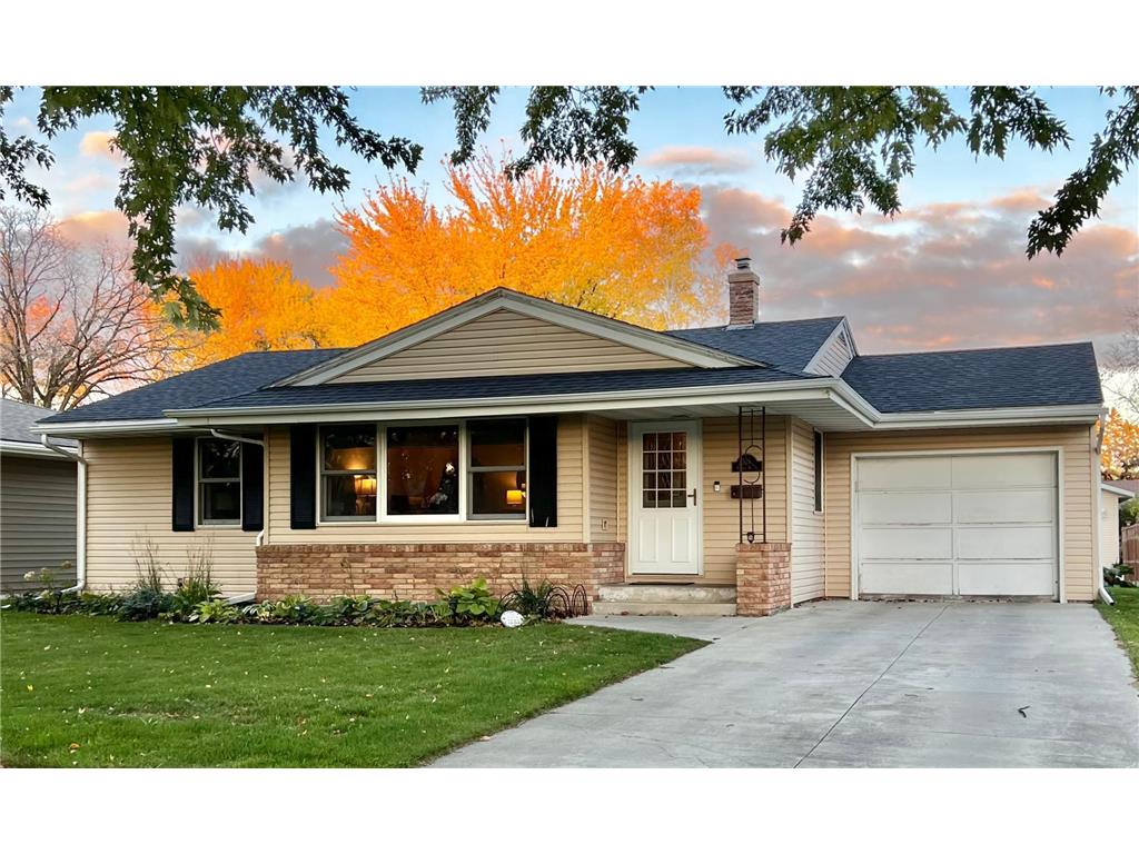 526 Kneale Avenue S Thief River Falls MN 56701 6447549 image1