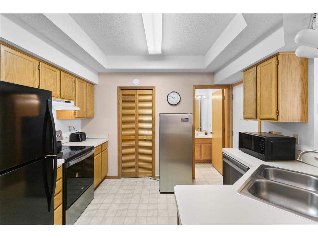526 Lovell Avenue #6 Roseville MN 55113 7059614 image11