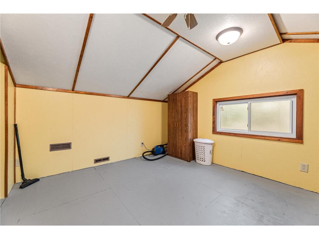 526 S Herman Street Cochrane WI 54622 7062677 image13