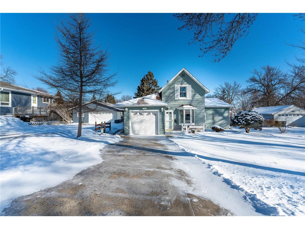 526 W Douglas Avenue Fergus Falls MN 56537 7033731 image1