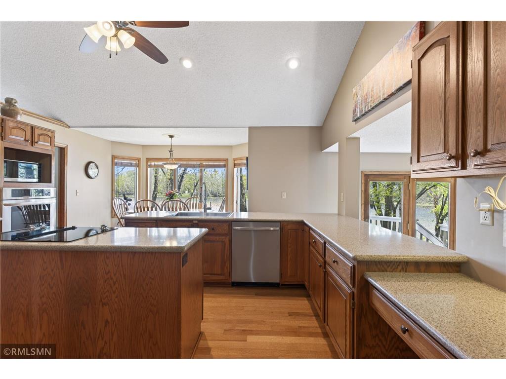 5266 Lakeview Avenue White Bear Twp MN 55110 7064616 image22